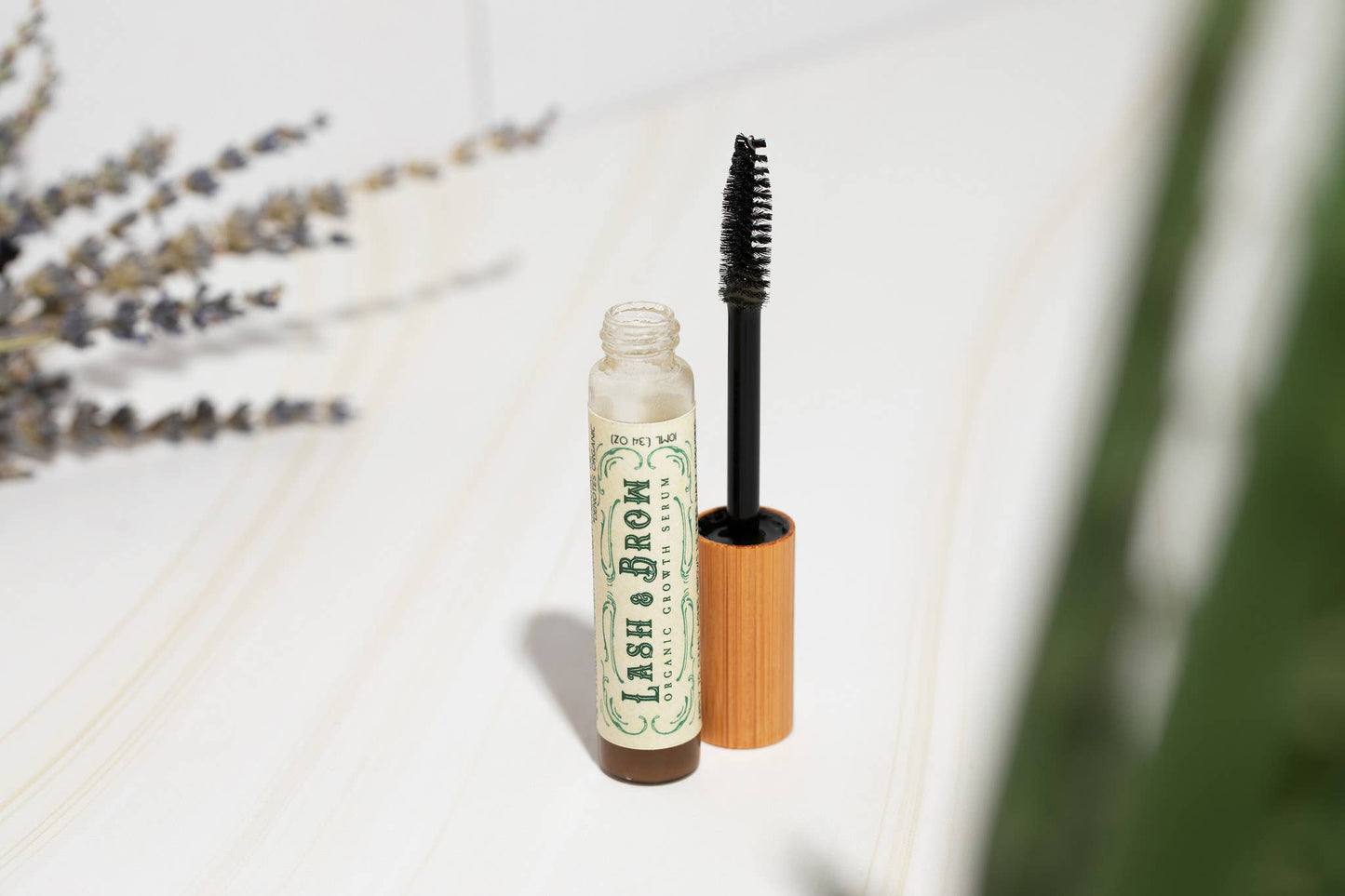 Roots And Leaves - Organic Lash & Brow Serum