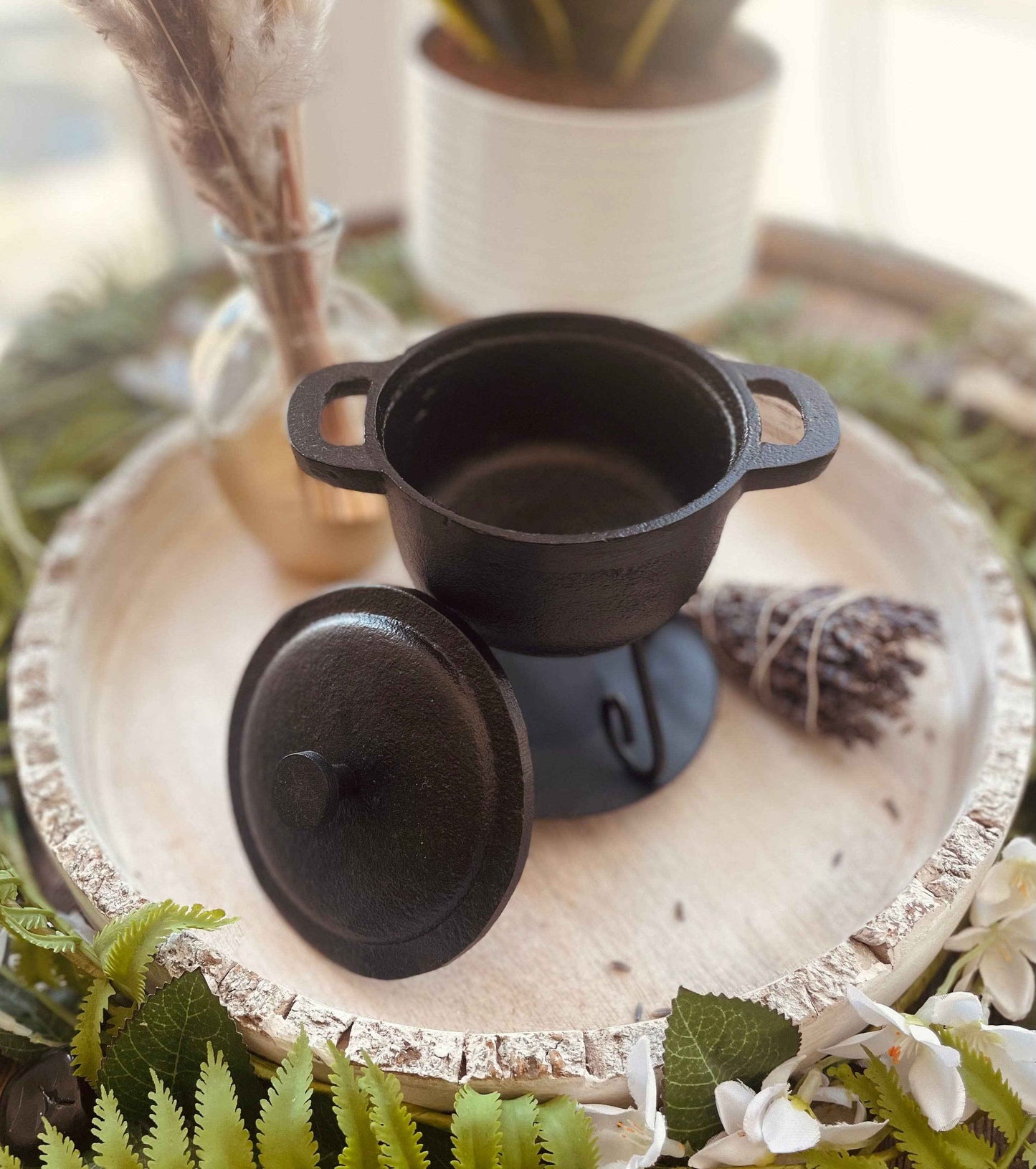 Sage & Stone Apothecary - Cast Iron Simmer Pot