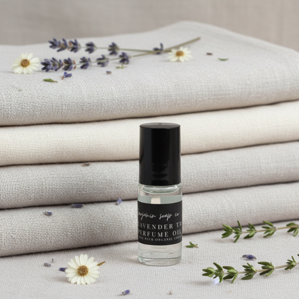 Mini Perfume Oil: Black amber - 3 Feathers Design and Graphics & 3 Feathers Mercantile