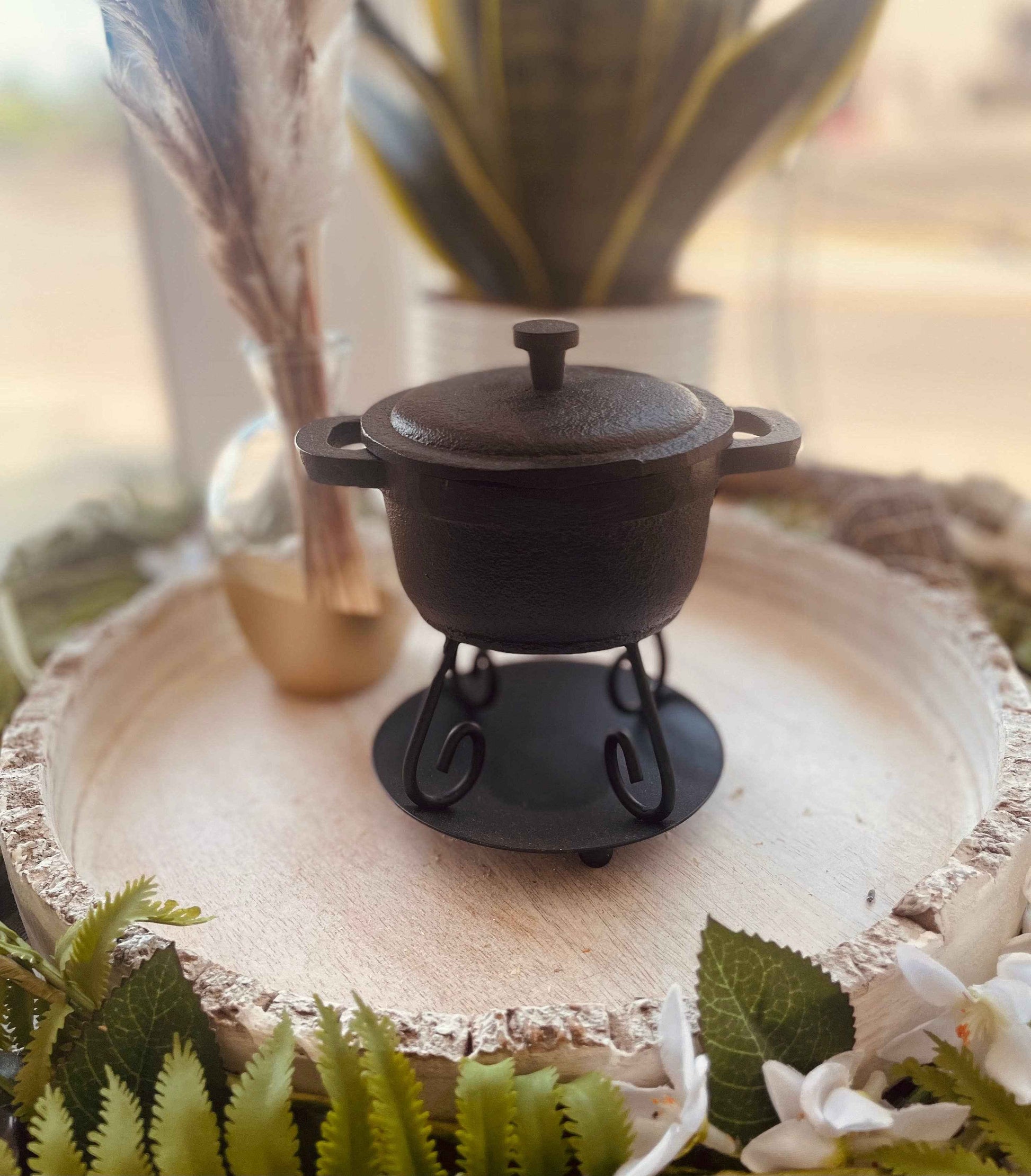 Sage & Stone Apothecary - Cast Iron Simmer Pot